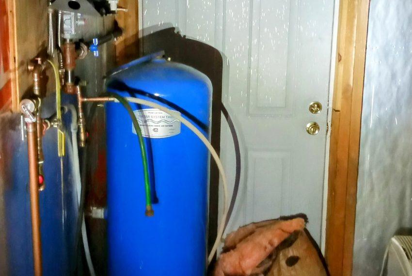 water pressure tank -HW heater